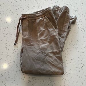 Athleta Farallon Joggers - Taupe